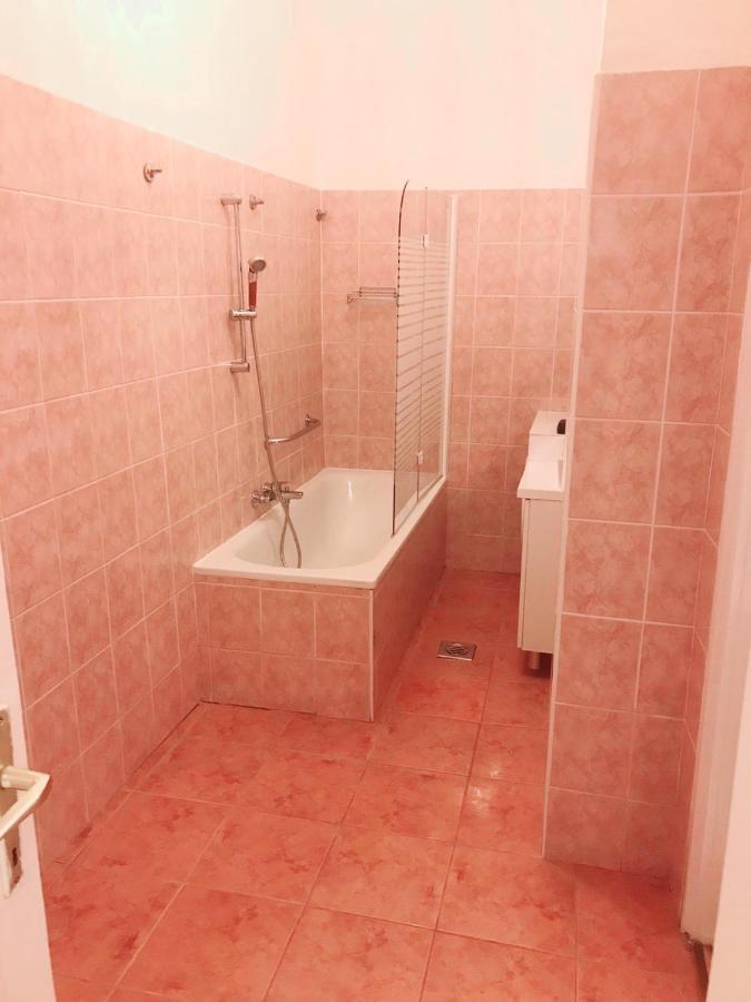Happy Apartment In The Heart Of Budapest With 2 Rooms Экстерьер фото